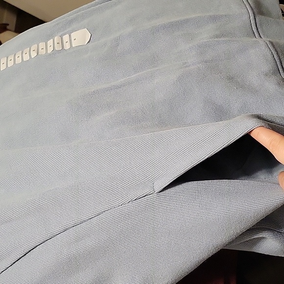 NWT Duluth Trading Co Blue Crewneck Sweater - Picture 6 of 7